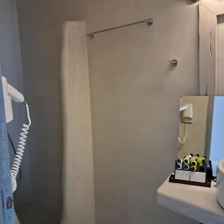 Diamond On The Cliff Hotel&suites 호텔 4*