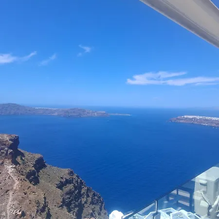 Diamond On The Cliff Hotel&suites 이메로비글리